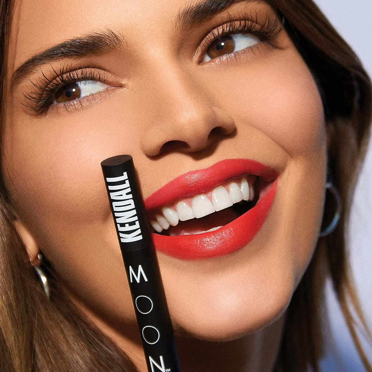 Moon - Kendall Jenner Teeth Whitening Pen Vanilla Mint